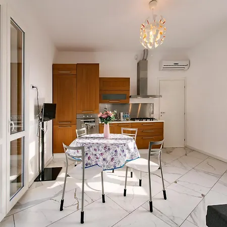 Villa Dei Sogni Appartamento Vicino Ospedale Borgo Trento,Fiera E Arena Di Verona Exterior photo